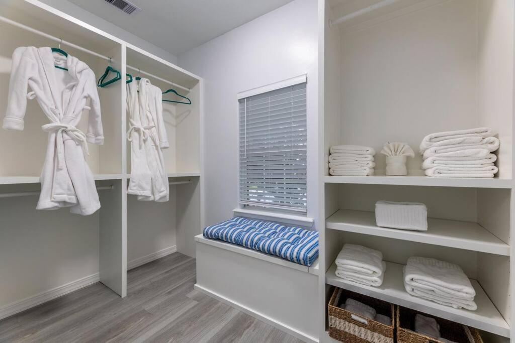 5/3 With A Heated Pool 2 Min From Beach, Updated Galveston Extérieur photo