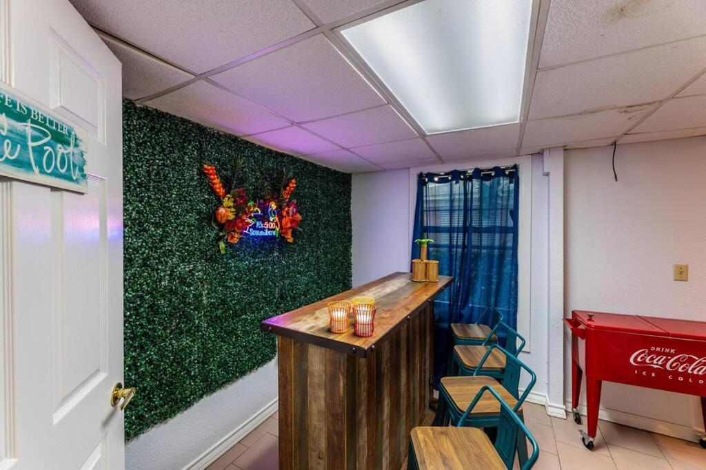 5/3 With A Heated Pool 2 Min From Beach, Updated Galveston Extérieur photo