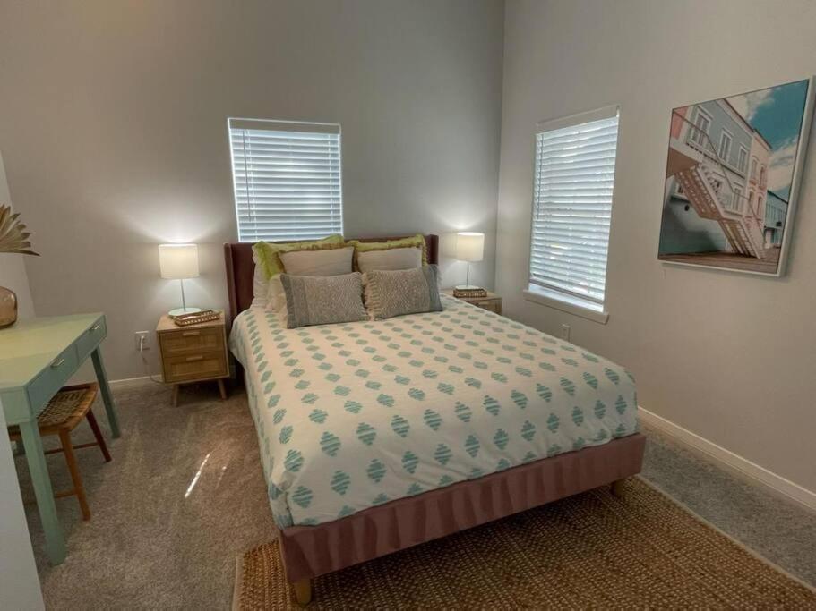 5/3 With A Heated Pool 2 Min From Beach, Updated Galveston Extérieur photo