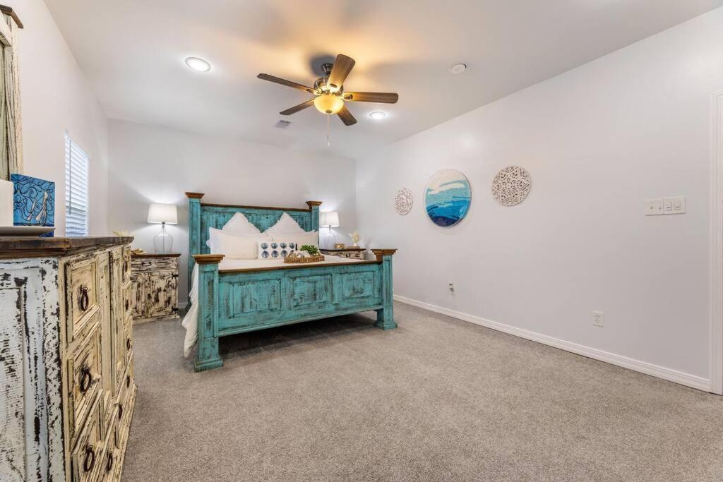 5/3 With A Heated Pool 2 Min From Beach, Updated Galveston Extérieur photo